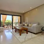 Gueliz Appartement F2 Avec Terrasse Et Piscine
