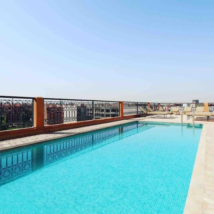 Gueliz F2 Avec Terrasse Et Piscine Appartement