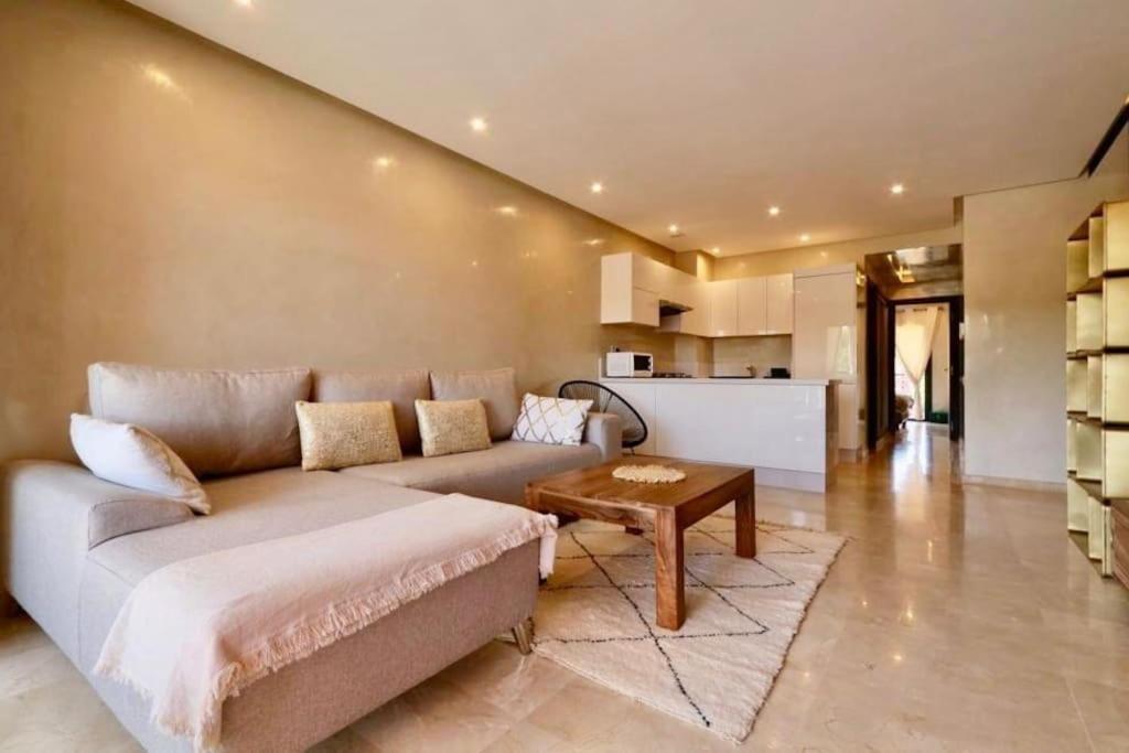 Gueliz F2 Avec Terrasse Et Piscine Appartement